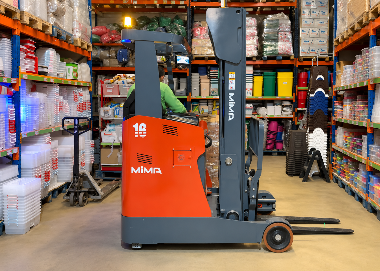 Electric pallet stacker supporting supermarket warehouse handling