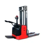 MB15/20 Pallet Stacker 01